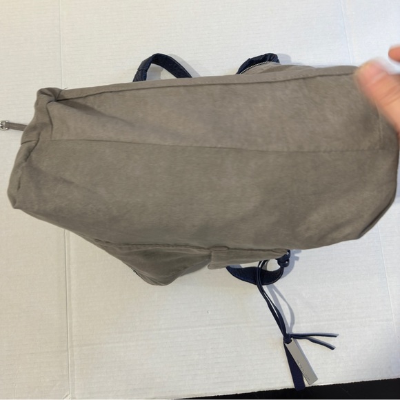 NWT Vince Camuto Lamb Leather Pleated Convertible Tote Blue Shoulder Bag - Picture 12 of 16